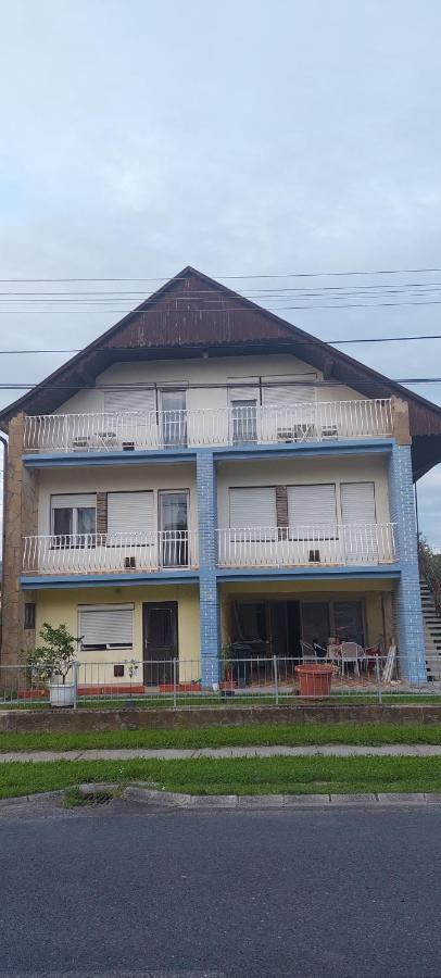 Bluebird Apartman Zalakaros Εξωτερικό φωτογραφία